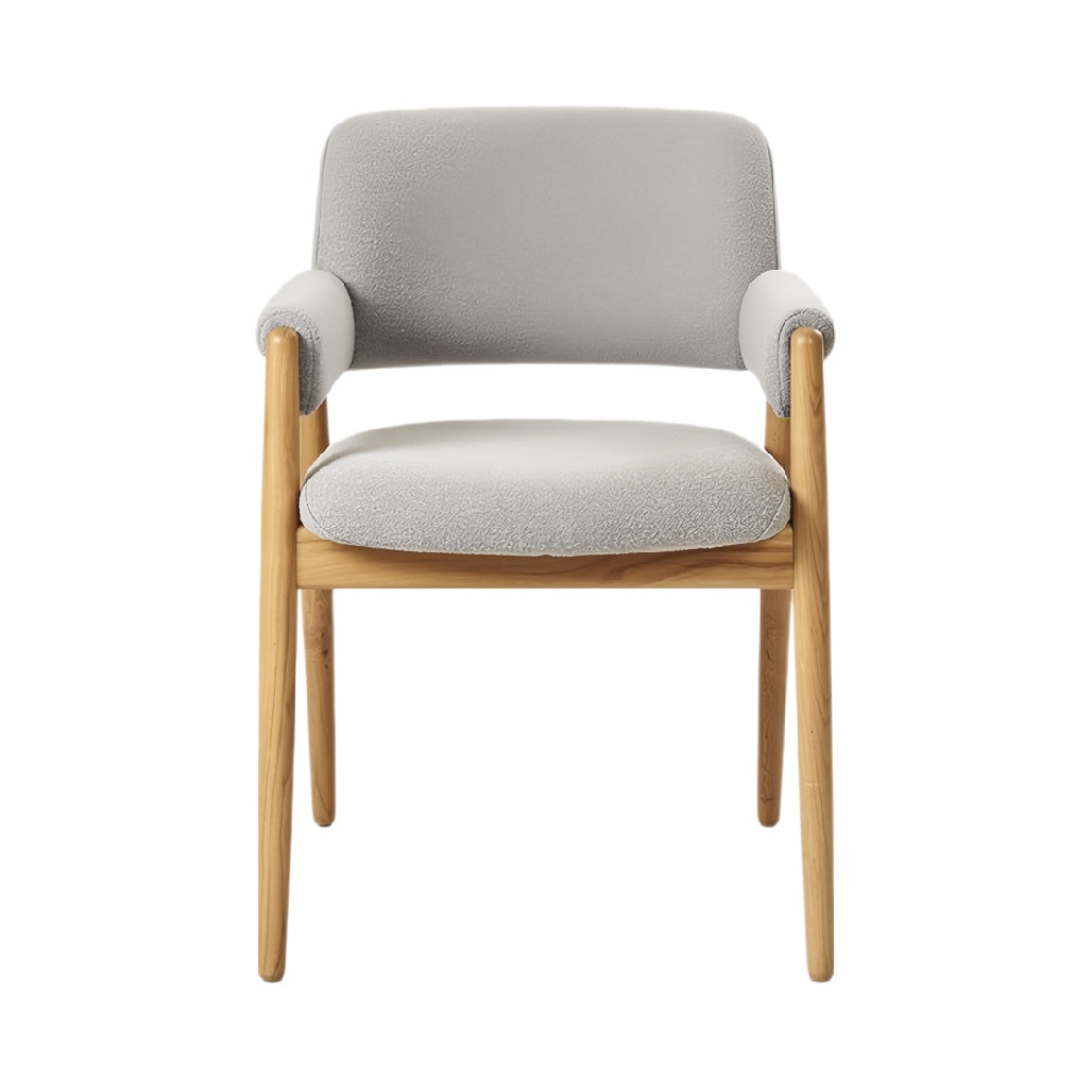 **Moderne grijze stoel met houten poten en armleuningen**